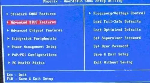 解决注册表损坏导致无法引导启动问题