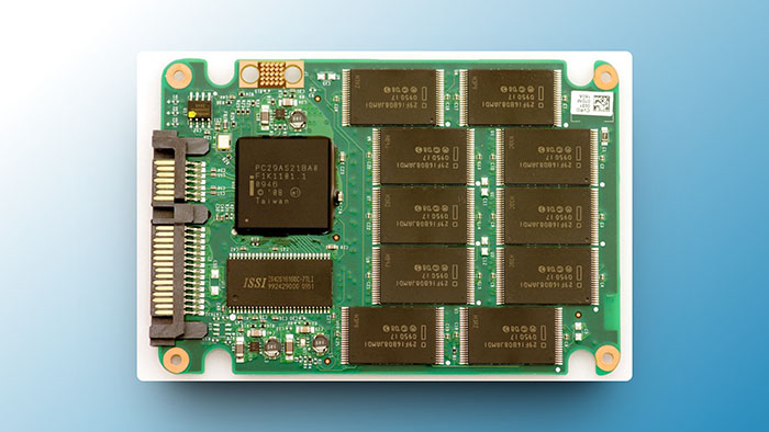 2008年-第一款标志着SSD消费市场正式拉开的产品Intel X25-M